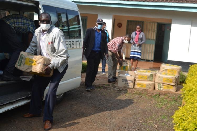 SWS donates foodstuff to Nairobi Children's Rescue Home.