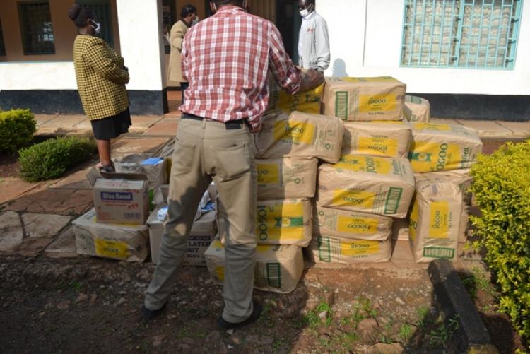 SWS donates foodstuff to Nairobi Children's Rescue Home.